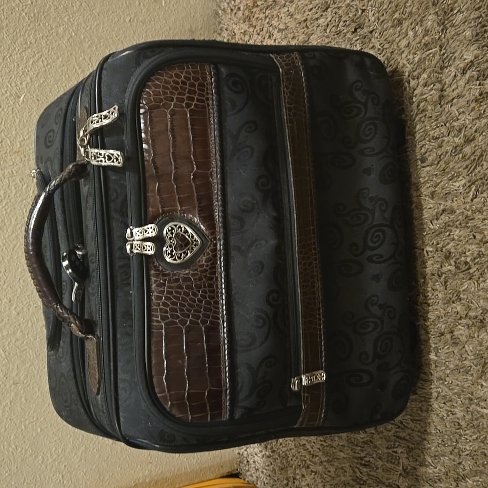 Brighton Vintage Rolling Weekender Suitcase